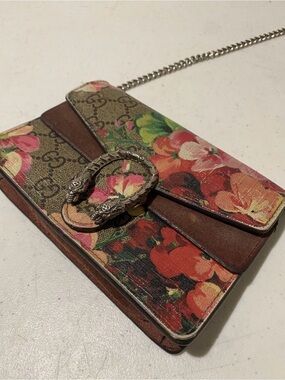 Gucci Brown Canvas Floral Dionysus Crossbody with Multicolor Flowers